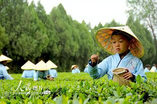 巴黎官方晒出49张内马尔巴黎生涯照片，背景中无一张有梅西